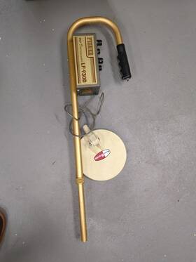 Fisher Lf-930d Vintage Metal Detector With M-scope Head Parts Or Repair