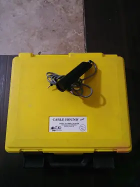 990118 Metrotel Corp Cable And Pipe Locator With Digital Signal Processing