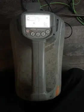 Dl-104 Radiodetection 10/7k Rd 7000 And Tx5 Transmitter. Comes With Grizzly Leads Clamp