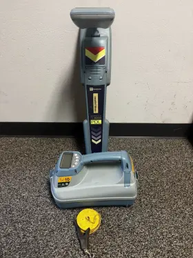 Rd8000pdl Radiodetection Cable And Pipe Locator With Tx-10 Transmitter